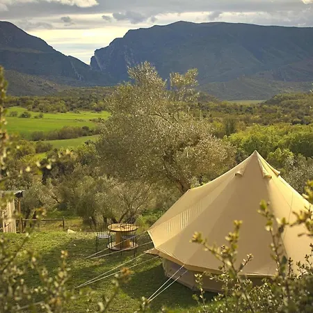 Campsite Terra Del Congost - En La Naturaleza Frente Al Congost De Montrebei