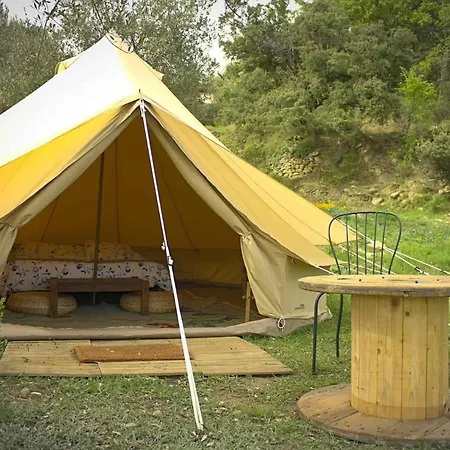 Campsite Terra Del Congost - En La Naturaleza Frente Al Congost De Montrebei